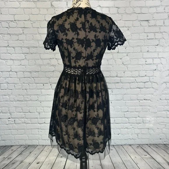 Lulu's Black Lace Dress (XS) - Picture 2 of 3